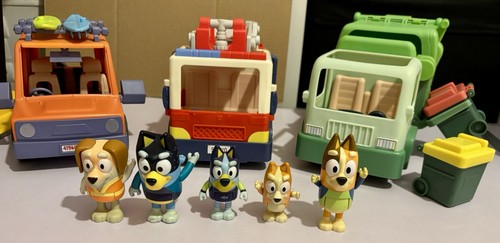 Bluey toy bundle fire engine - toy,