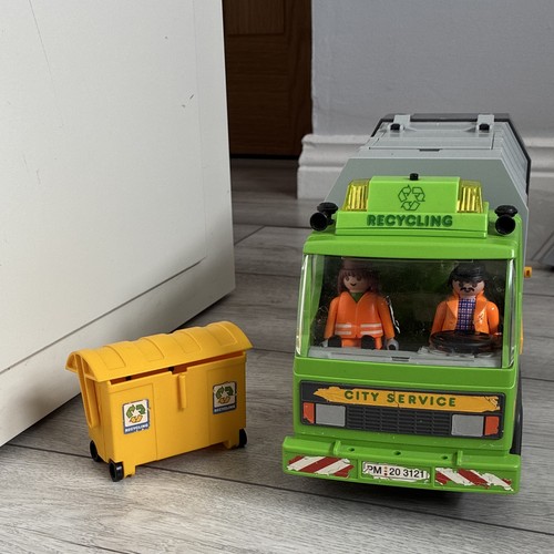 Playmobil bin lorry and people - bin,