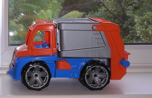 Lena toys recycling refuse - lena, recycling,
