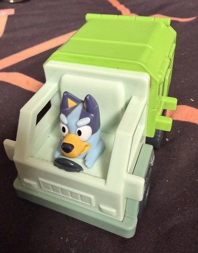 Bluey garbage truck bin - bluey,