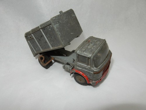 Diecast toy bin lorry - bin, poor