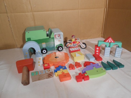 Wooden toys collection - , bin
