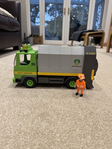 Playmobil bin lorry man - ,